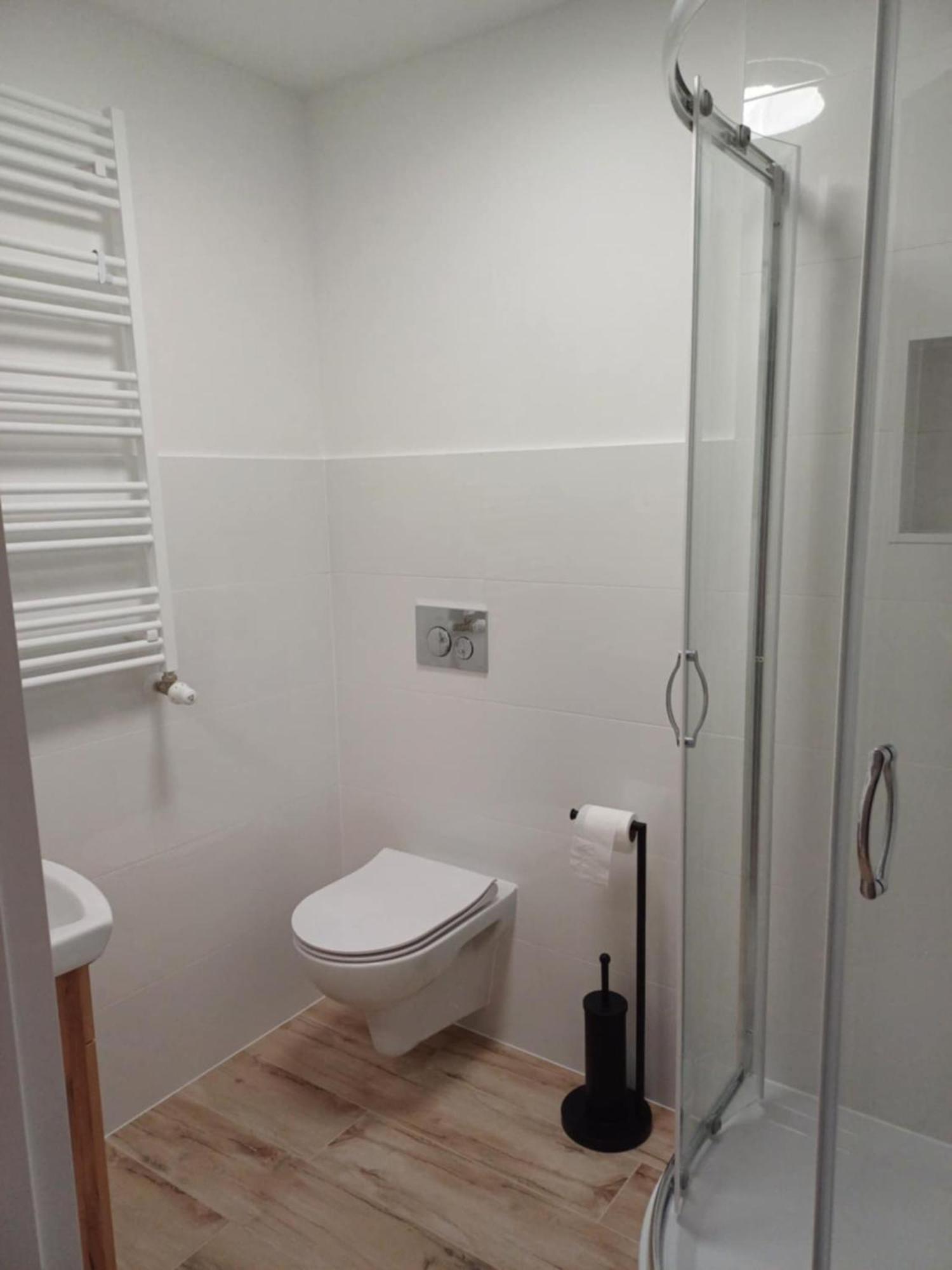 Apartamenty - Stara Stajnia - Na Krancu Swiata Milkow  Ngoại thất bức ảnh
